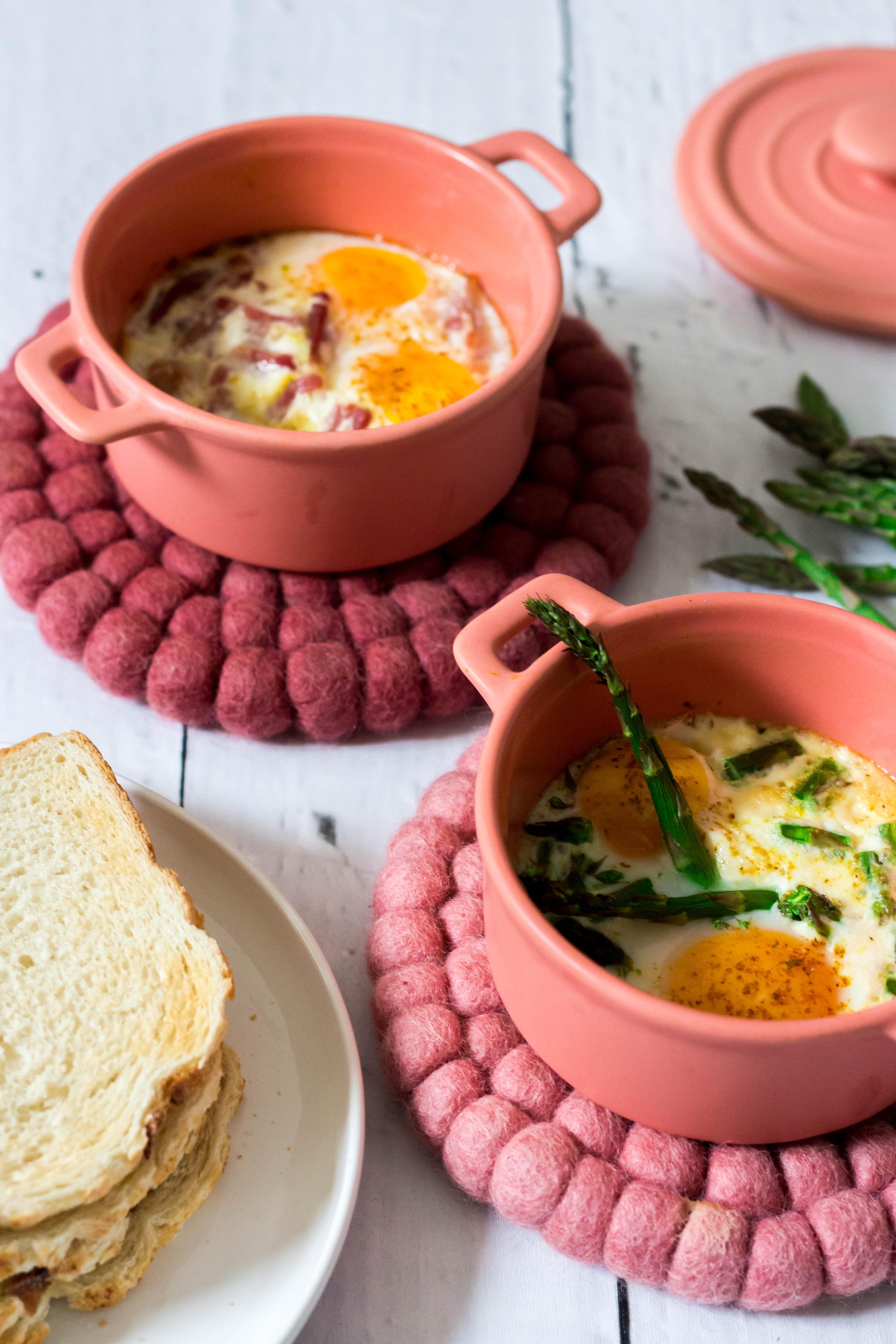 eitjes uit de oven (met spek en asperges) - Vickylicious