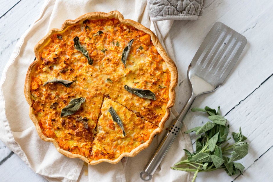 Quiche van zoete aardappel, wortel en salie - Vickylicious