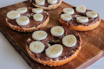 Bagel met choco en banaan