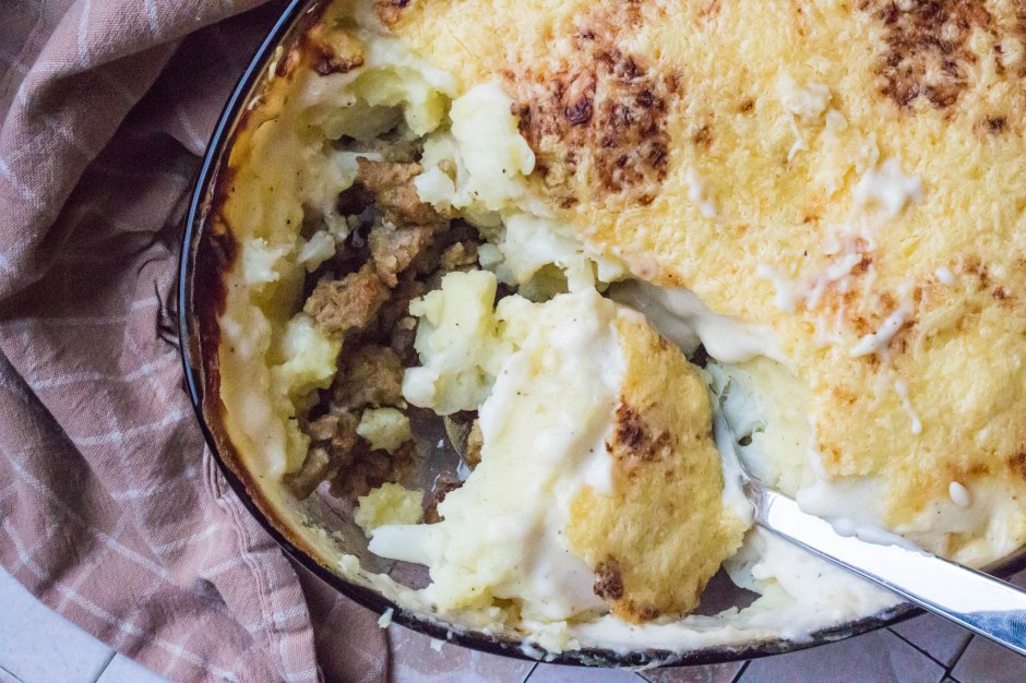 Bloemkool met puree en gehakt uit de oven - Vickylicious