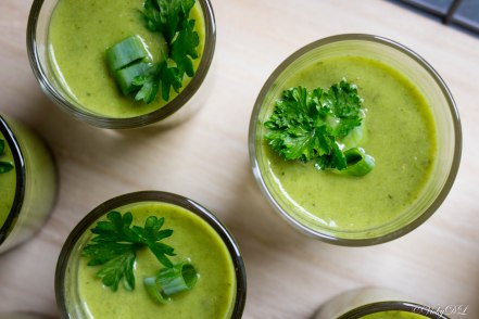 Soepje van komkommer en sla