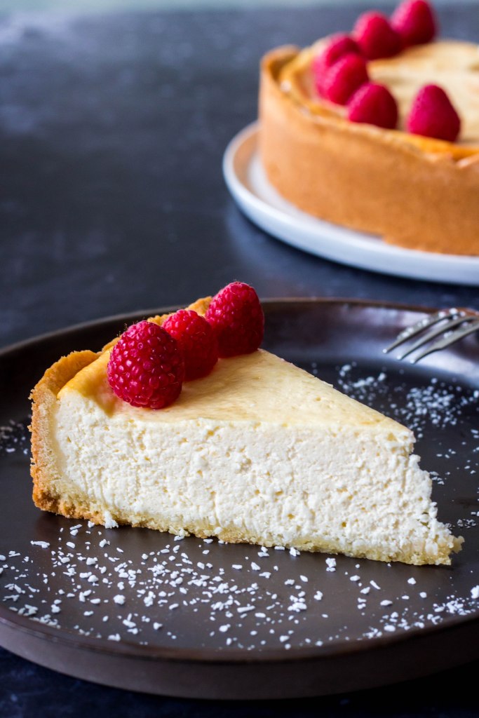 Cheesecake met kokos, mascarpone en frambozen - Vickylicious