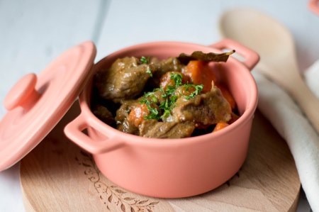 Rundstoofpot met wortelen