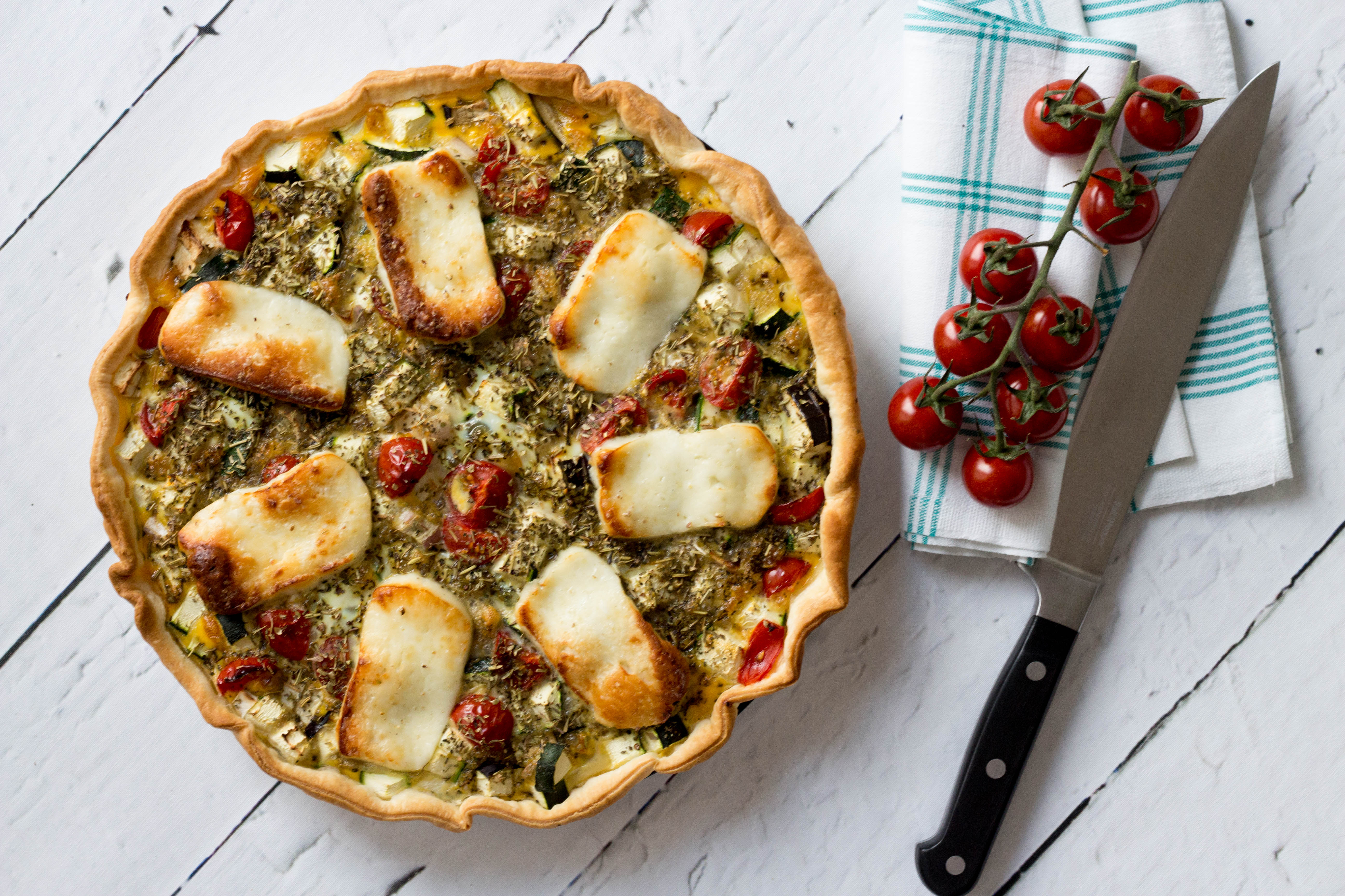 Griekse quiche met halloumi
