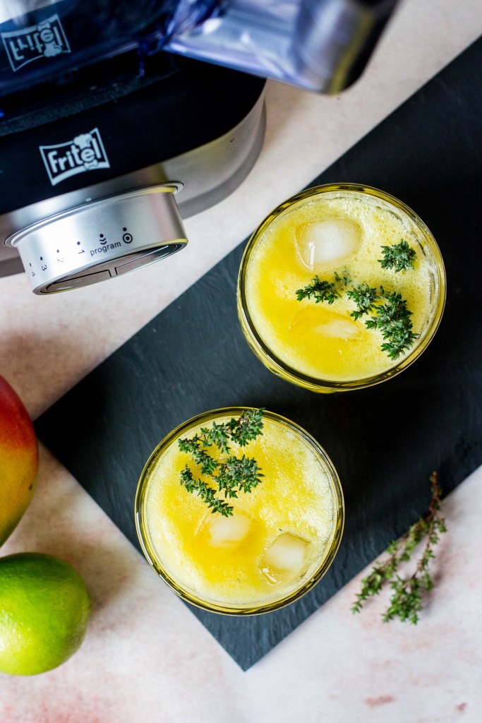 Mocktail van mango, limoen en tijm - Vickylicious