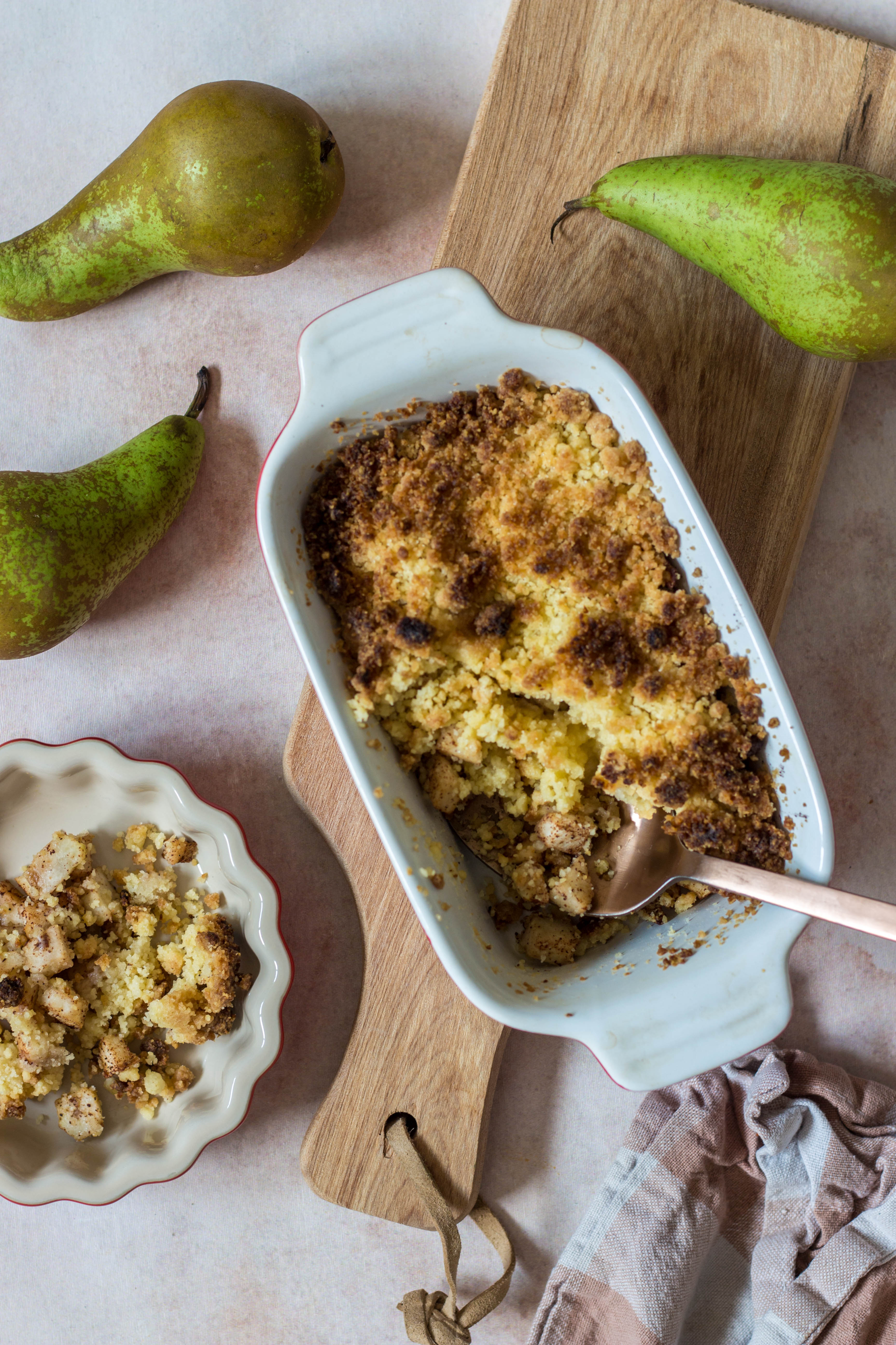 Crumble met peer uit de hetelucht friteuse - Vickylicious