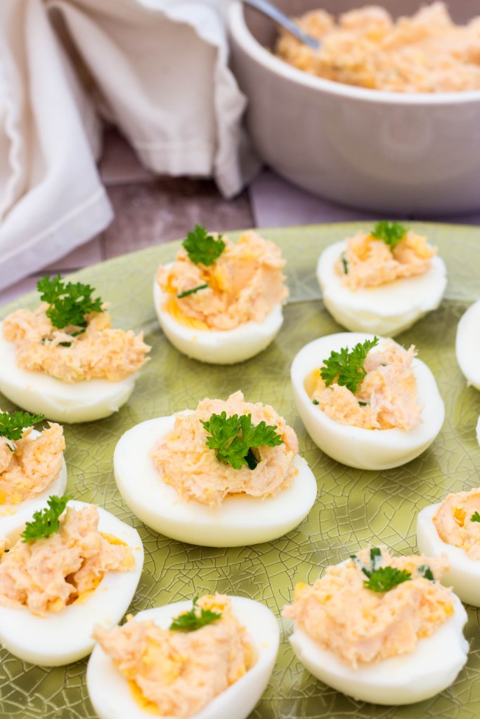 Gevulde eieren met zalmmousse - Vickylicious
