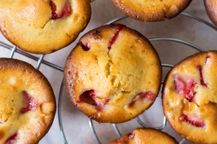 Muffins met aardbeien - Vickylicious