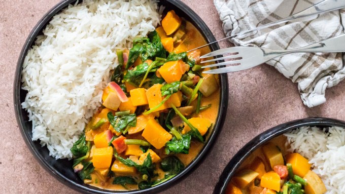 Curry met geroosterde butternutpompoen, spinazie en sperziebonen - Vickylicious
