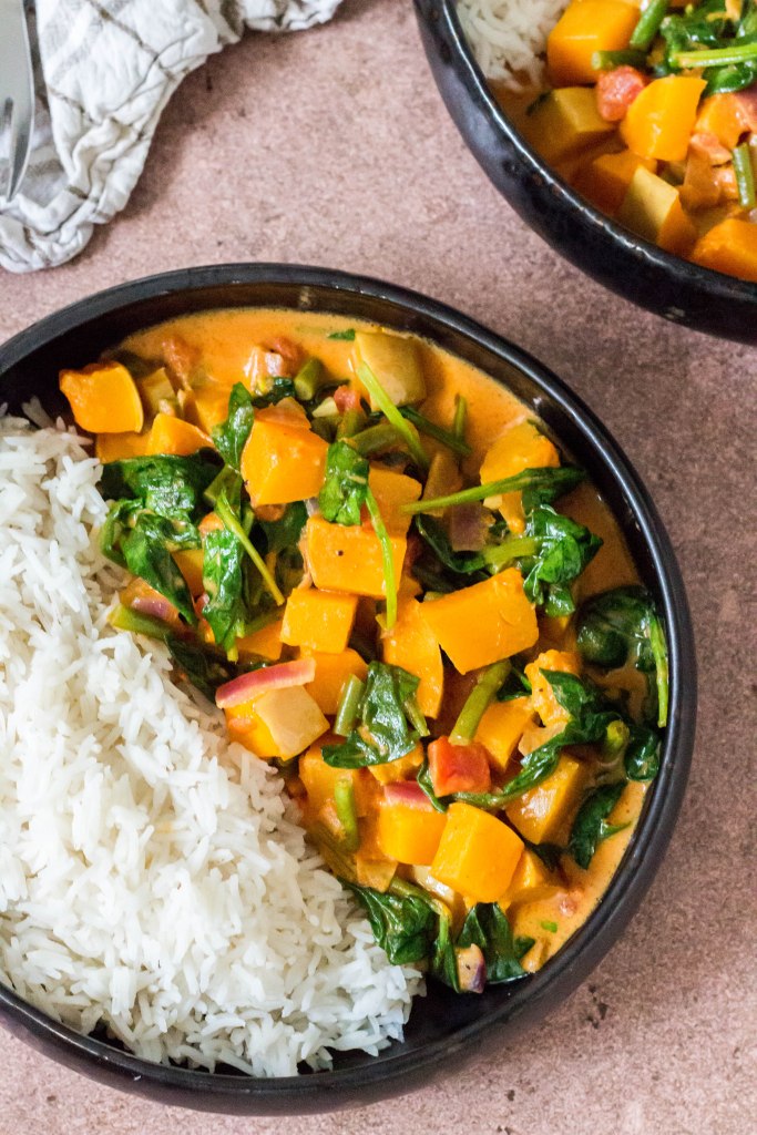 Curry met geroosterde butternutpompoen, spinazie en sperziebonen - Vickylicious
